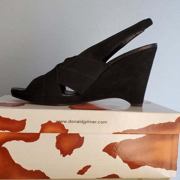 Donald Pliner Black Microfiber/Suede Wedges-9.5M - Picture 2 of 6
